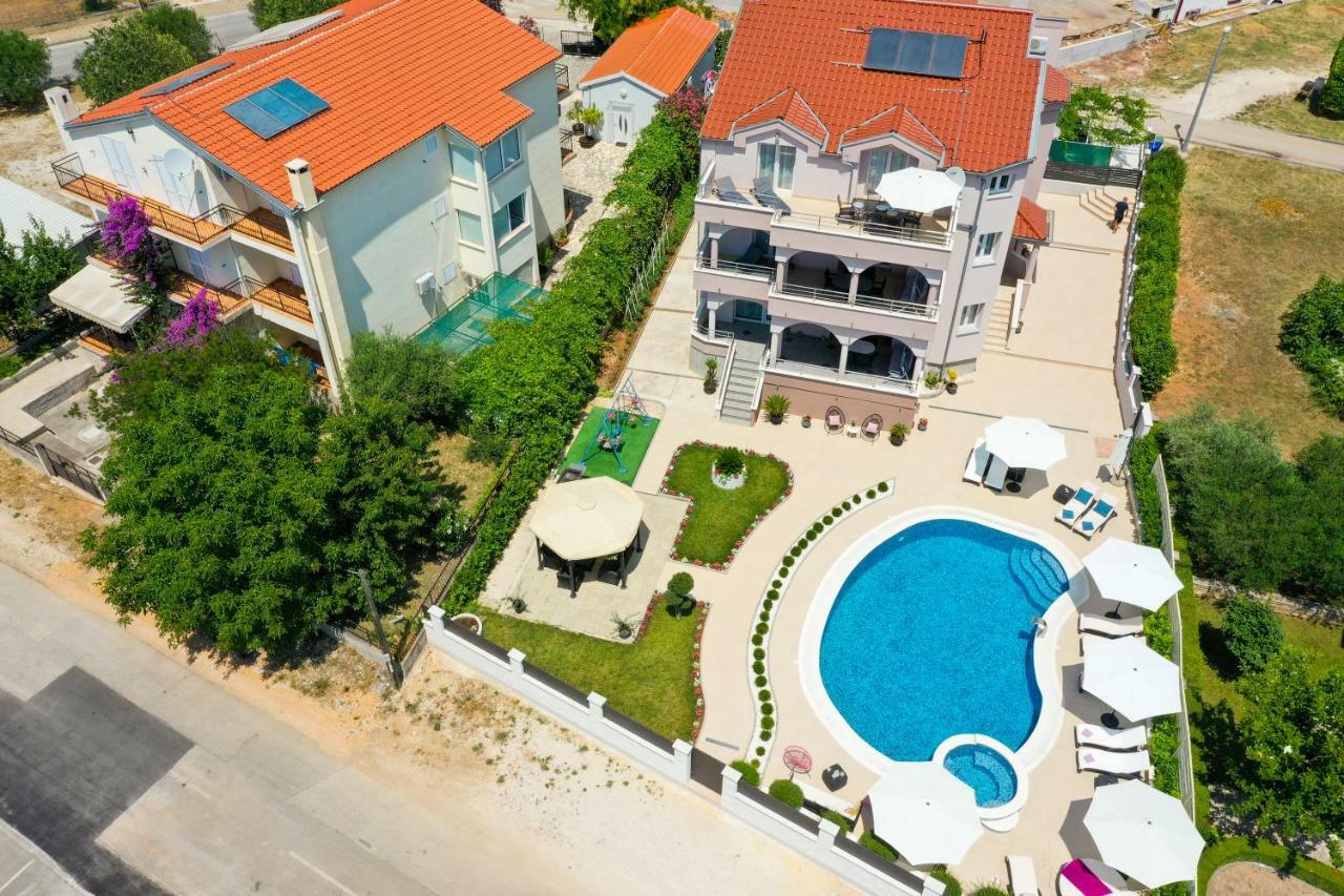 Apartments Tony Биоград на Мору Екстериор снимка